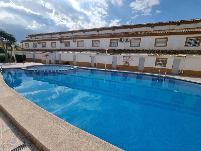 Image No.20-3 Bed Property for sale