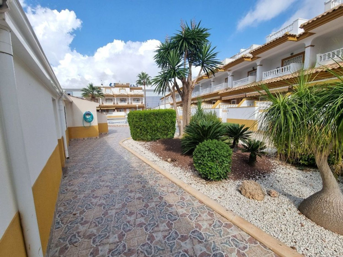 Image No.22-3 Bed Property for sale