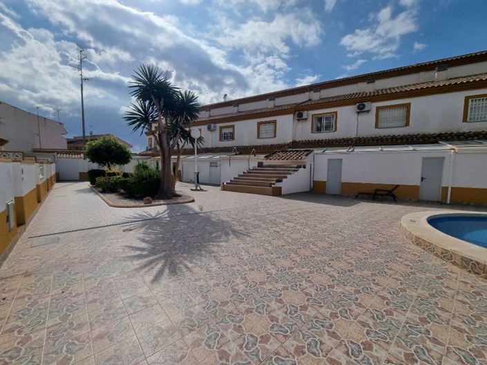 Image No.23-3 Bed Property for sale