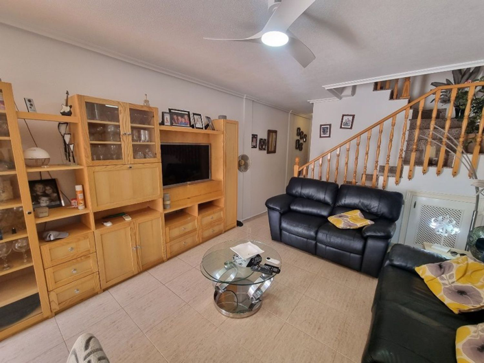 Image No.6-3 Bed Property for sale