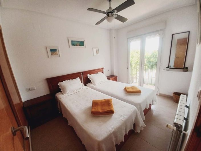 Image No.22-2 Bed Apartment for sale