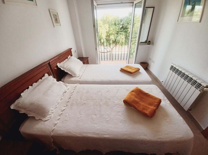 Image No.23-2 Bed Apartment for sale