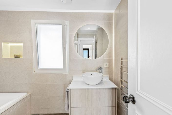 Image No.32-3 Bed Townhouse for sale