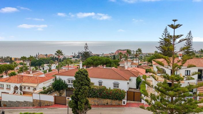 Image No.51-3 Bed Townhouse for sale