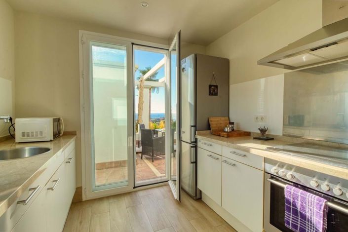 Image No.11-2 Bed Apartment for sale