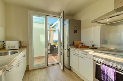 1447-647420-78d1f4f8b6655591b02d22fabb36a692d