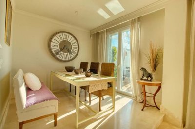 1447-647420-78d1f4f8b6655591b02d22fabb36a692d