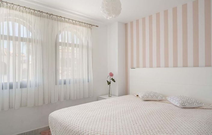 Image No.22-3 Bed Townhouse for sale