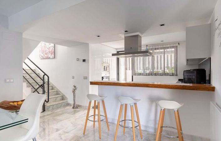 Image No.5-3 Bed Townhouse for sale