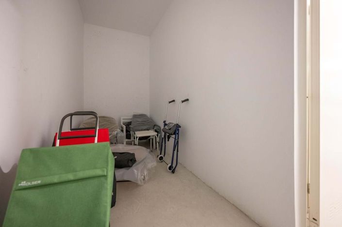 Image No.60-2 Bed Apartment for sale