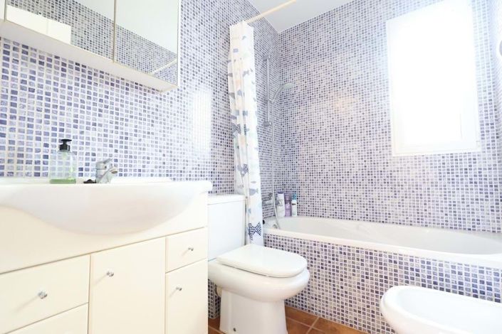 Image No.17-3 Bed Townhouse for sale