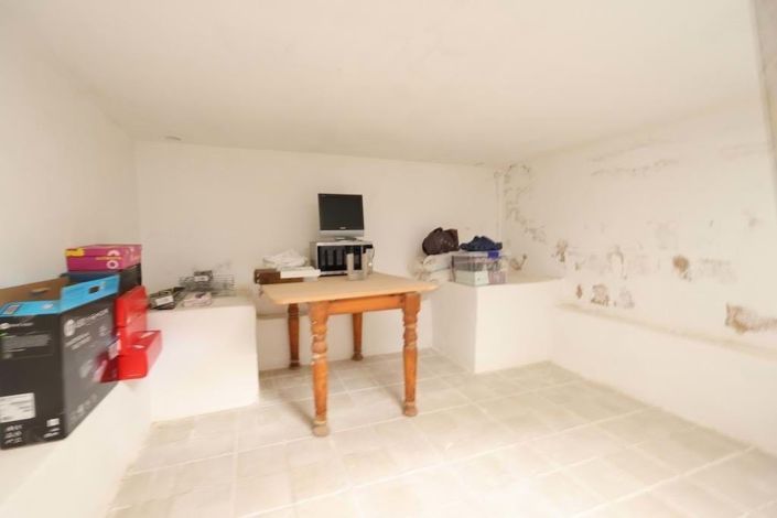 Image No.23-3 Bed Townhouse for sale