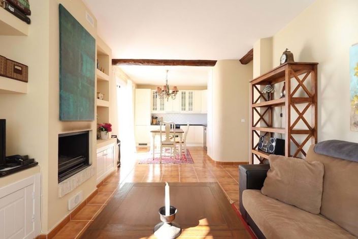 Image No.8-3 Bed Townhouse for sale