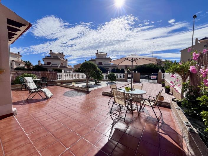 Image No.49-2 Bed Townhouse for sale