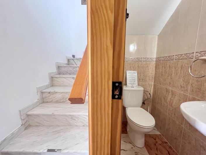 Image No.44-2 Bed Townhouse for sale