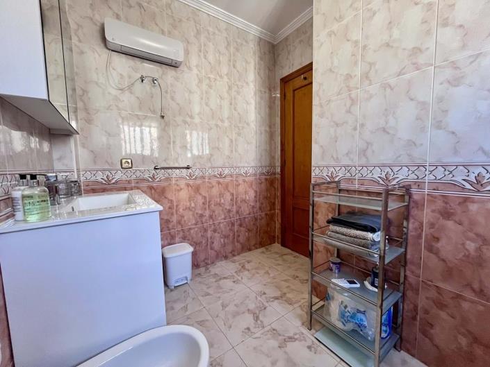 Image No.52-2 Bed Townhouse for sale