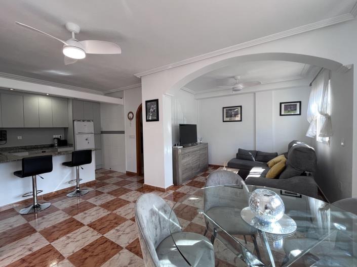 Image No.77-2 Bed Townhouse for sale