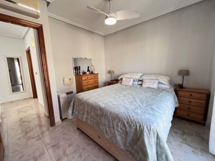 Image No.19-2 Bed Townhouse for sale