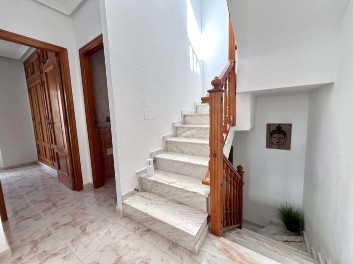 Image No.26-2 Bed Townhouse for sale