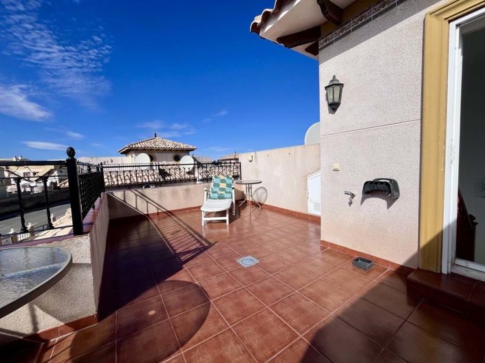 Image No.30-2 Bed Townhouse for sale