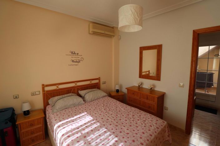 Image No.24-3 Bed Villa for sale