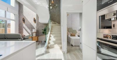 1447-646126-78d1f4f8b6655591b02d22fabb36a692d