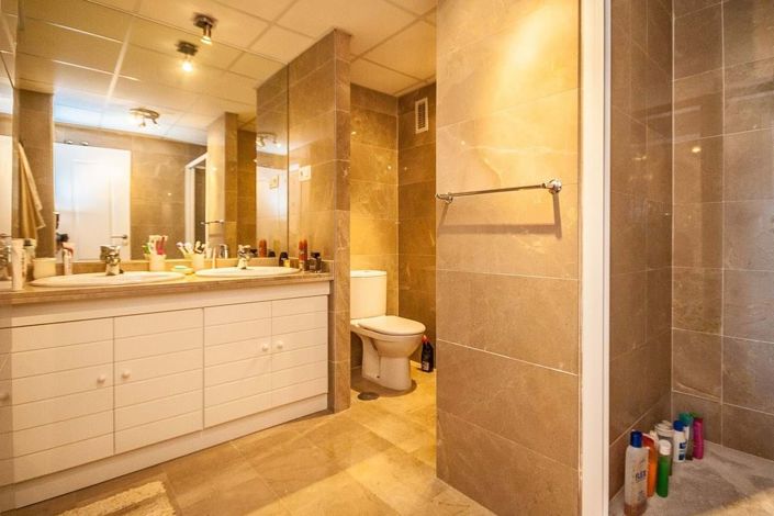 Image No.7-3 Bed Apartment for sale