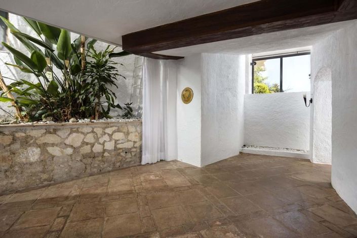 Image No.16-6 Bed Villa for sale