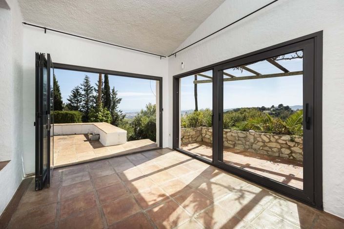 Image No.19-6 Bed Villa for sale