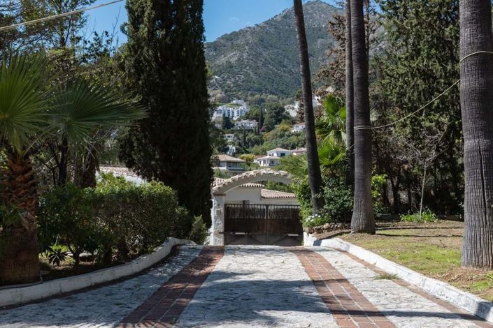 Image No.40-6 Bed Villa for sale