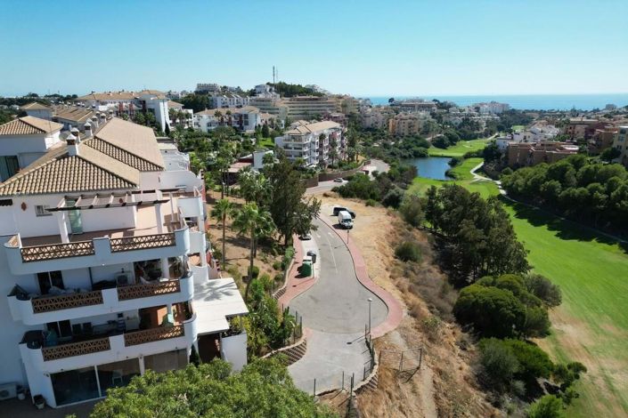 Image No.25-2 Bed Apartment for sale