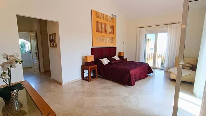 Image No.13-3 Bed Villa for sale