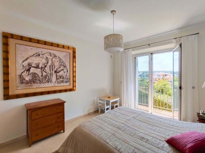 Image No.21-3 Bed Villa for sale