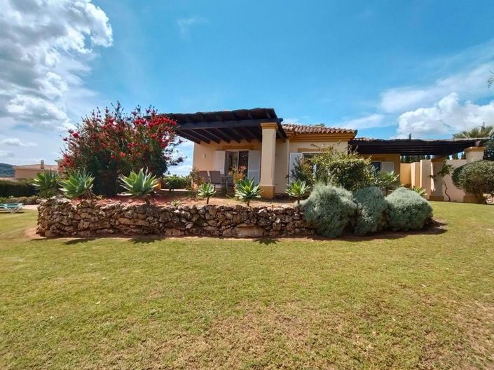 Image No.24-3 Bed Villa for sale