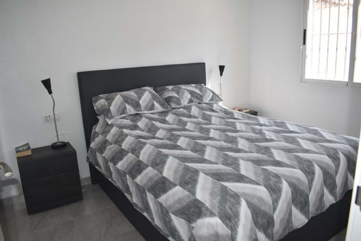 Image No.17-2 Bed Property for sale