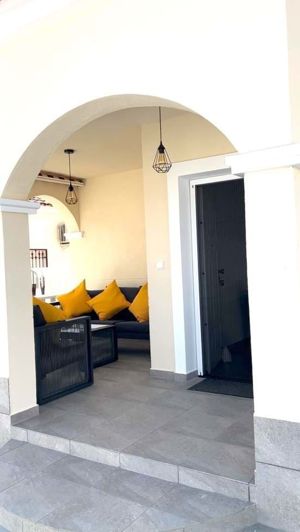 Image No.18-2 Bed Property for sale