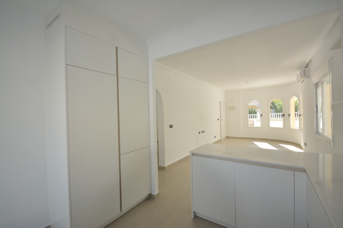 Image No.8-2 Bed Villa for sale