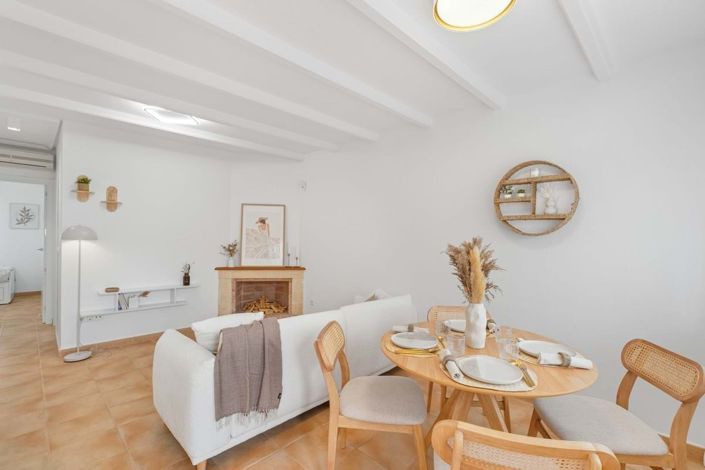 Image No.25-2 Bed Townhouse for sale