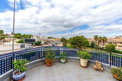 1447-647273-78d1f4f8b6655591b02d22fabb36a692d