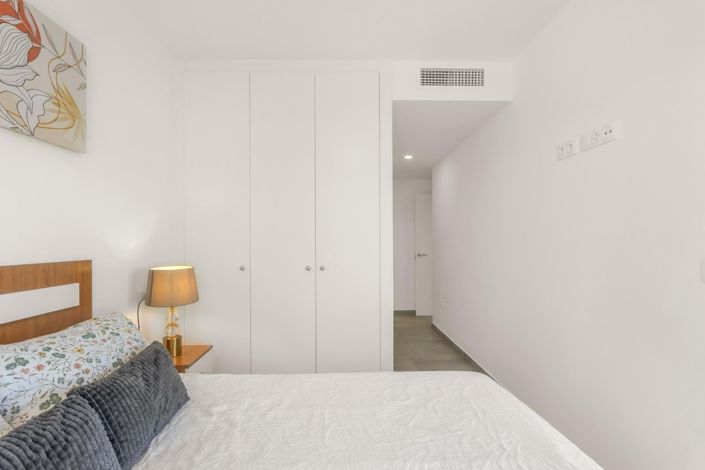 Image No.10-2 Bed Apartment for sale