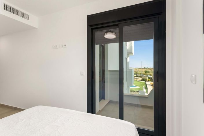 Image No.11-2 Bed Apartment for sale