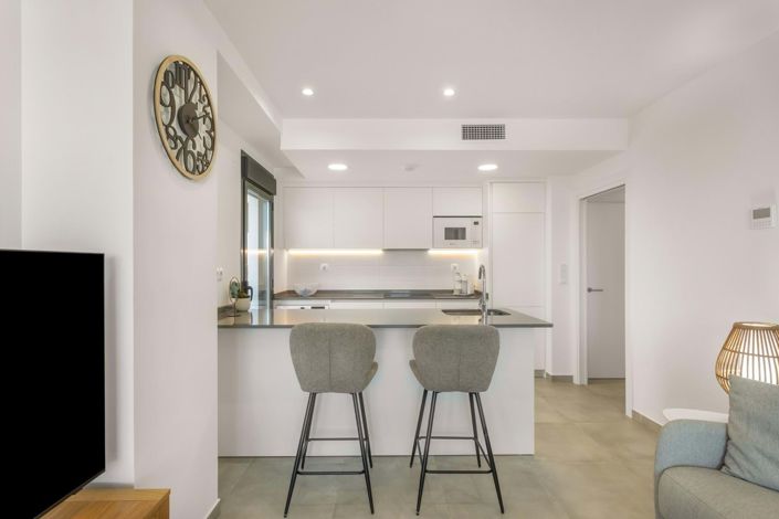 Image No.4-2 Bed Apartment for sale