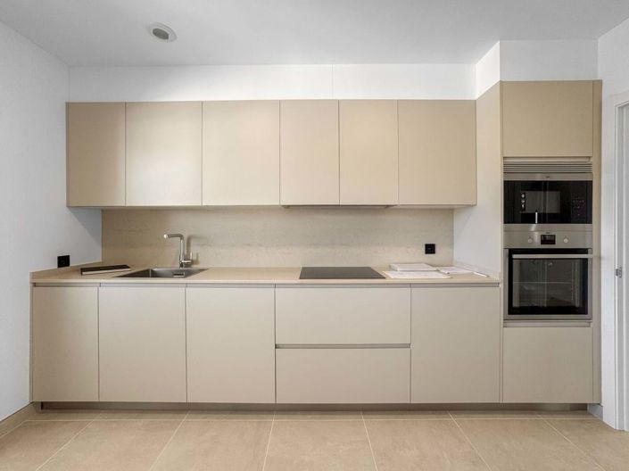 Image No.12-2 Bed Apartment for sale