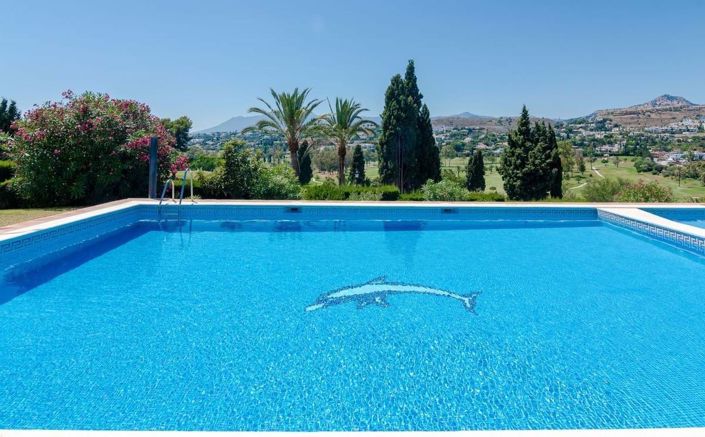 Image No.9-2 Bed Townhouse for sale