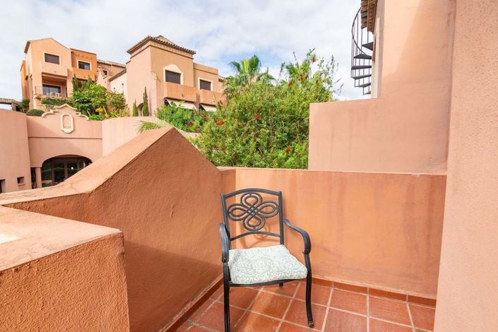 Image No.25-3 Bed Townhouse for sale