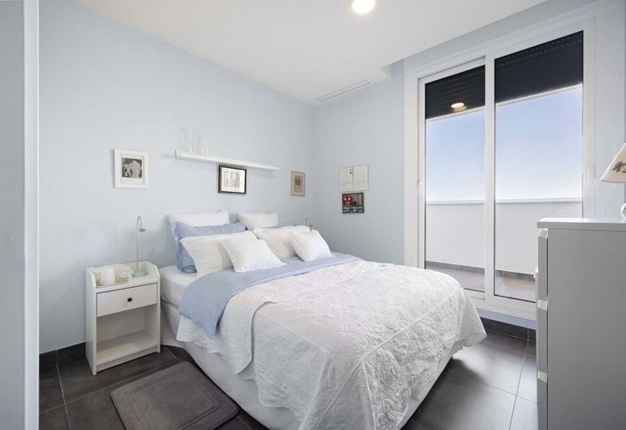 Image No.20-3 Bed Apartment for sale