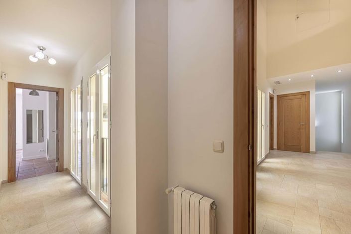 Image No.4-5 Bed Villa for sale