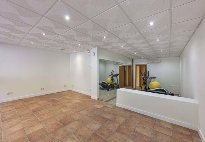 Image No.7-5 Bed Villa for sale