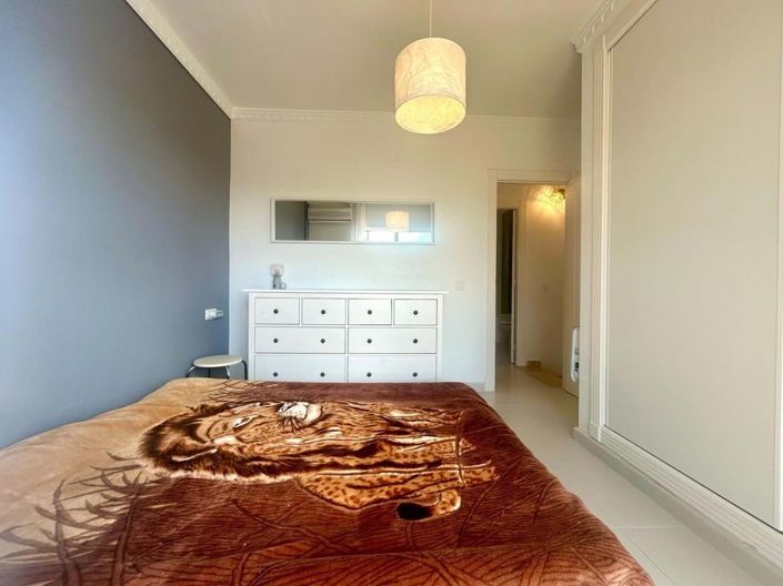 Image No.18-2 Bed Townhouse for sale