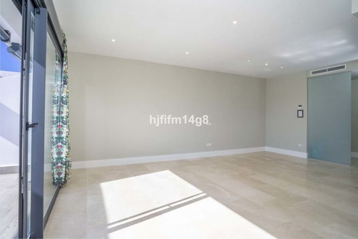 Image No.7-2 Bed Penthouse for sale